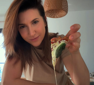 52 грами білка: Луценко поділилася рецептом корисної піци з сиром