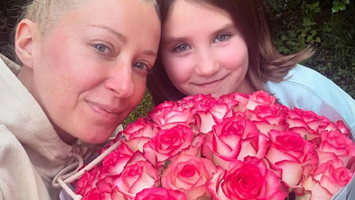 Матвієнко напередодні Дня матері показалася з доньками і покійною мамою та закликала робити усе можливе