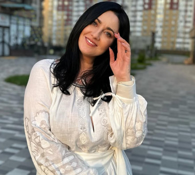 Не про прес і стегна: Вітвіцька показалася в спортзалі та пояснила, в чому користь тренувань у 40+