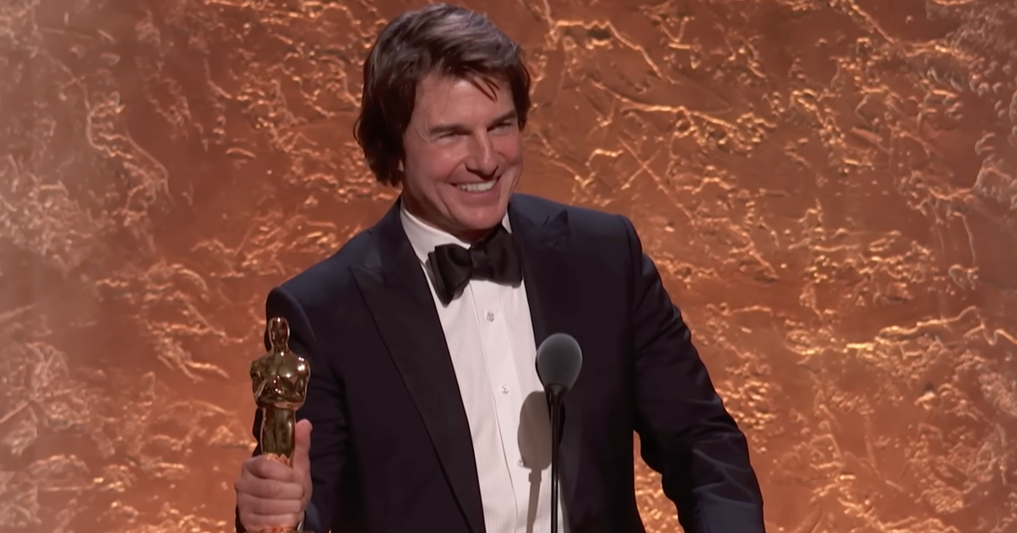 Тому Крузу вручили його перший "Оскар" - відео