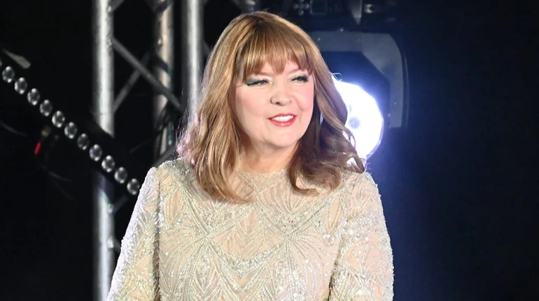 67-річна Лілія Сандулеса повідомила, що таємно вийшла заміж