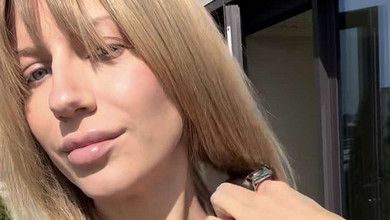 Нікітюк із коханим у затишних луках похвалилися бівнями на селфі в ліфті