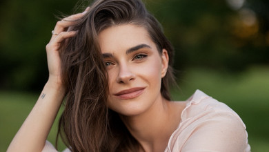 Востаннє так важила в 11 класі: дружина Остапчука похвалилася стрункістю та озвучила цифру. Фото