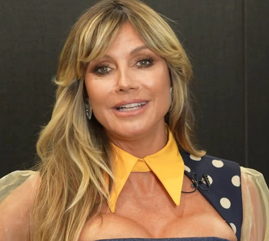 Довго не дивись: Клум в образі Медузи Горгони перетворила свого чоловіка на камінь