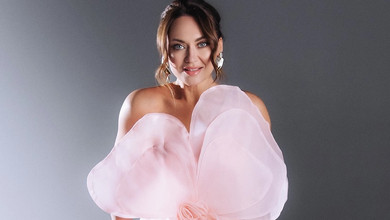 Давно не шукають любові: Саліванчук поміркувала про самотність успішних жінок та оголила ніжки у сукні-квітці