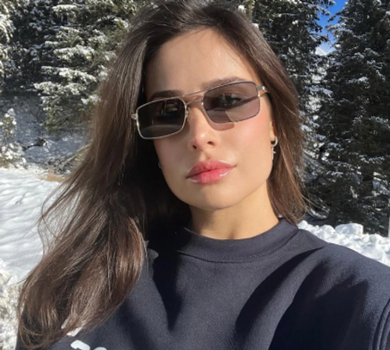 Синці, кайфи і Барбі-знаряддя: донька мера Філатова показала, як підкорювала вершину Альп