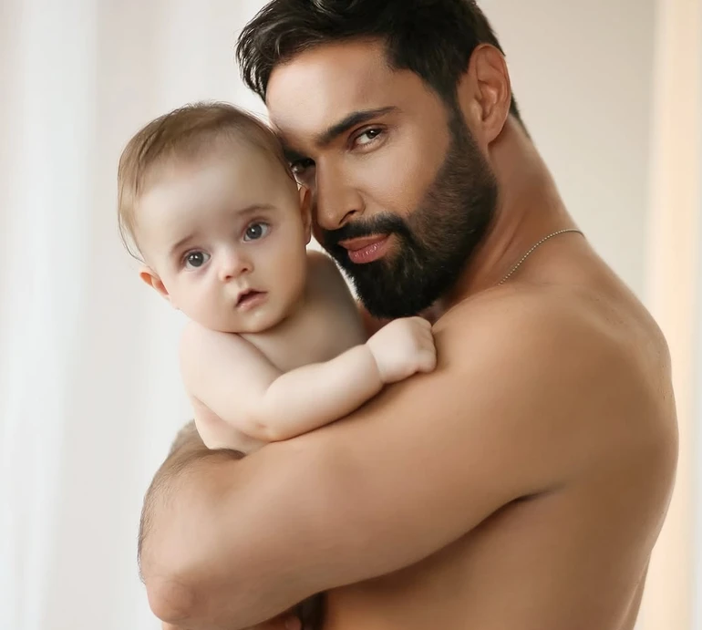 Ні про що не шкодую: Козловський в день народження не підбив підсумки своїх 40 років, а показався голоторсим і з сім'єю