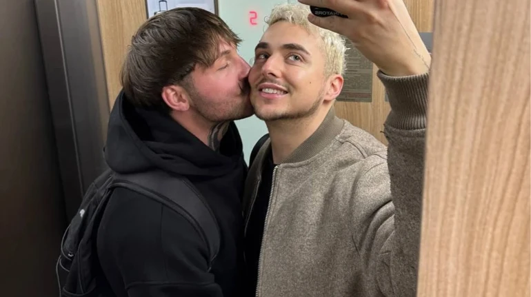 Екснаречений Меловіна після розірвання заручин заявив про погрози фанів співака та зізнався у пережитому зґвалтуванні