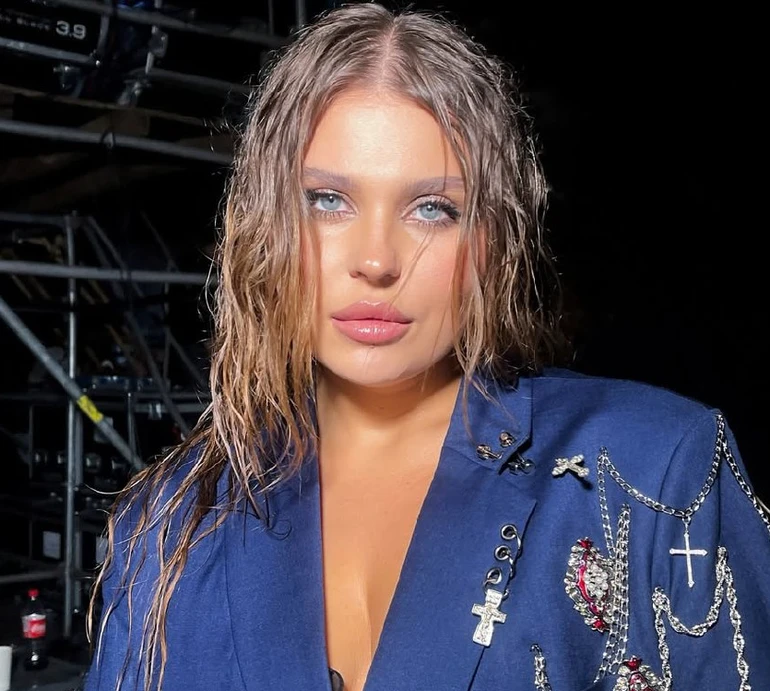 Не нию вам ні каплі: Заріцька у лосинах показала, як зранку пітніла у спортзалі