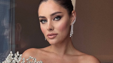 Любов у дії: Міс Усанова заінтригувала появою з загадковим незнайомцем під час місії у Єгипті