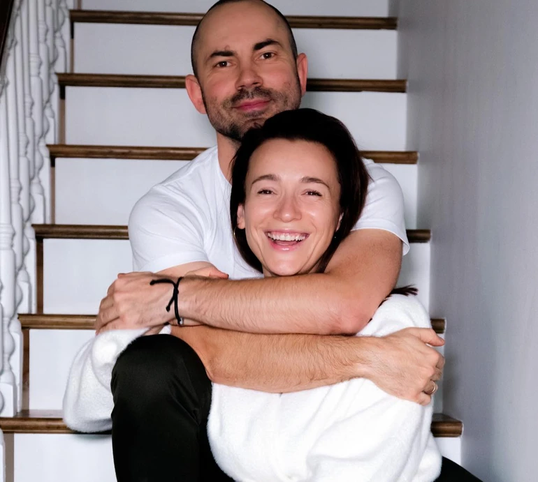 Компрометуючі фото: дружина Бєднякова в день народження чоловіка показала його голим