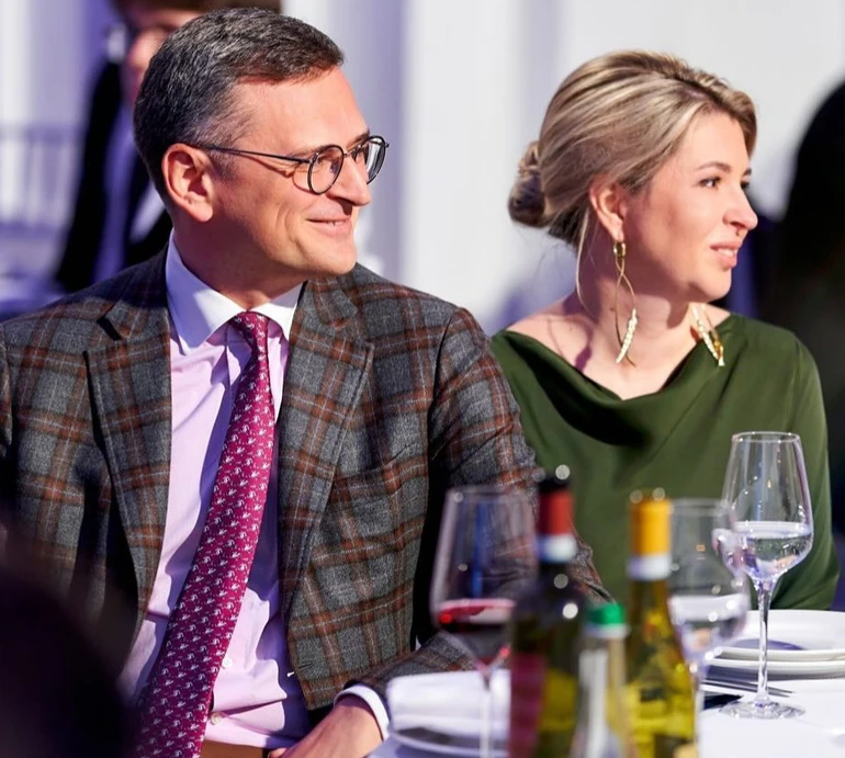 Неймовірний, сильний, мій: кохана Кулеби привітала його з 43-річчям. Фото