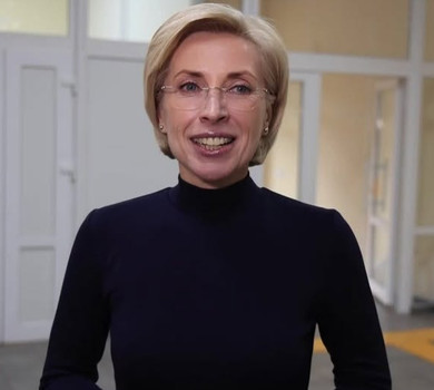 Фізкульт-привіт: Верещук у день свого 46-річчя похизувалася рельєфом пресу. Фото