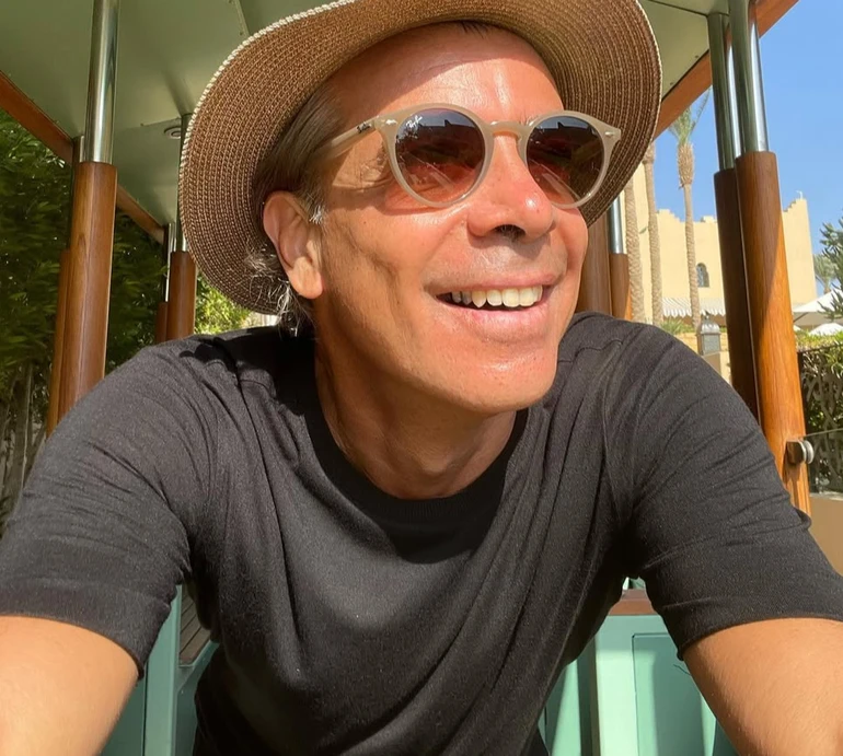 Споріднена душа: Арфуш вперше прокоментував стосунки з дівчиною, з якою його заскочили у Франції