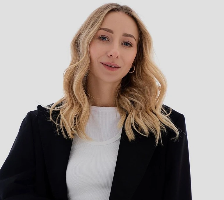 Не хочу і не буду приховувати: Репяхова в розлуці з чоловіком пожалілася на біль і втому