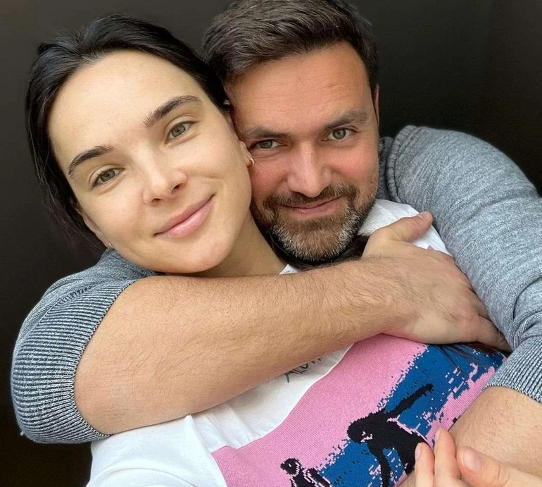 Мірошниченки милими фото привітали з 4-річчям свого генія-бешкетника