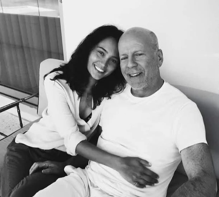 Одне з найтяжчих рішень: дружина Вілліса, який страждає на деменцію, повідомила, що він тепер мешкає окремо від сім'ї