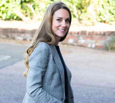 За один швидкий рух: Міддлтон вразила вмінням робити елегантний пучок без гумки