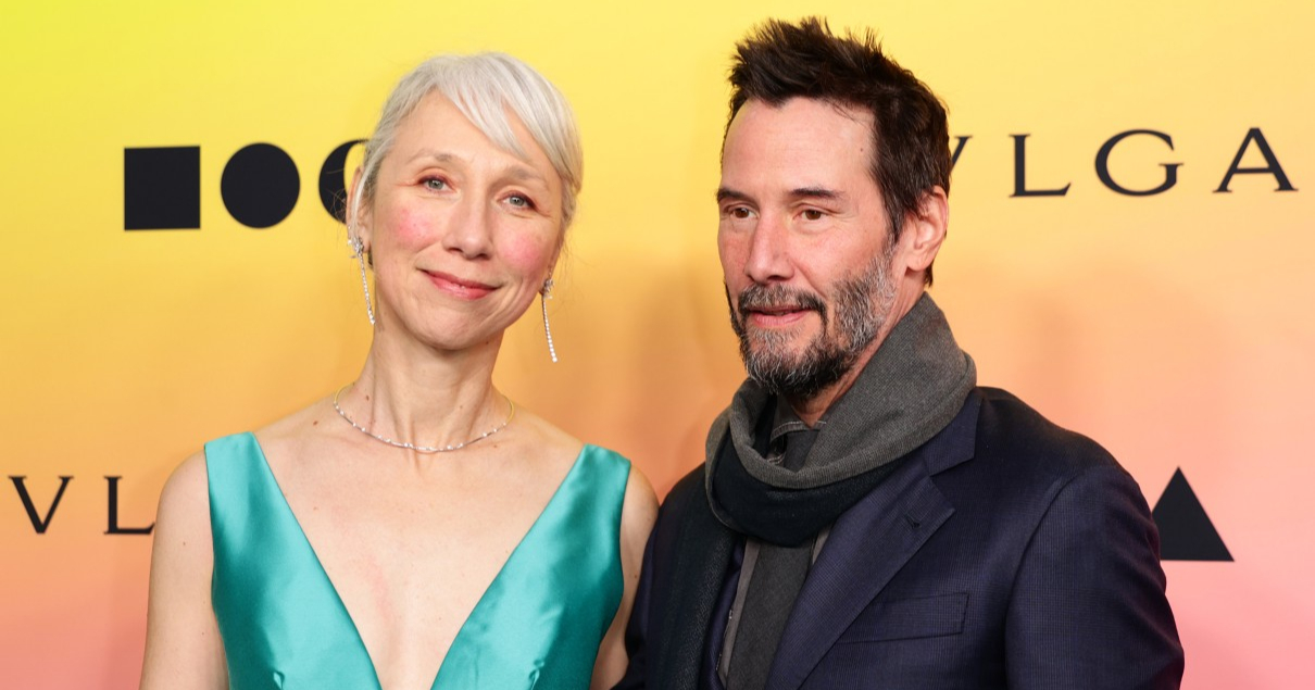 Кіану Рівз та Александра Грант показали романтику на ковзанці - фото