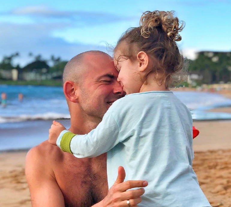 Завжди поруч, що б не сталося: Бєдняков рідкісними фото з дочкою привітав її з 8-річчям