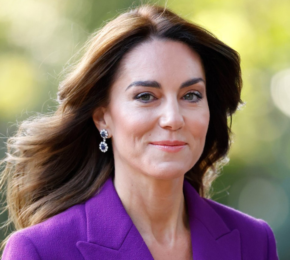 Кейт Міддлтон уперше після своєї госпіталізації потрапила в об'єктиви папараці. Фото