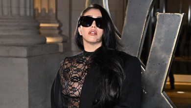 Донька Мадонни в екстравагантному total black блиснула голим персом на Паризькому тижні моди