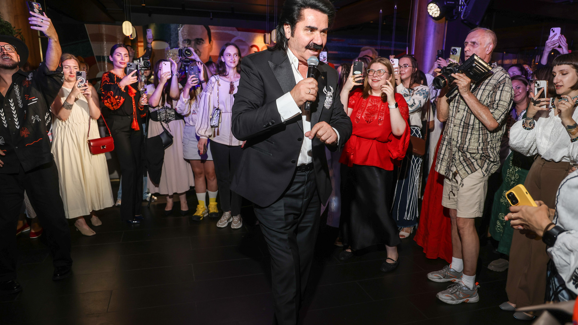 Танці під Зіброва, стендап від Монро та привітання від Вольнової: як ТаблоID своє 20-річчя святкував. Фото