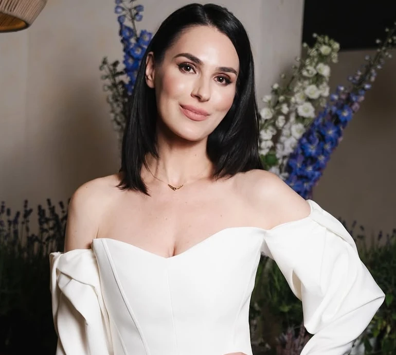 Порушення психічних кордонів: Єфросиніна виставила довгі ноги у зухвалій позі та перелічила речі, які її дратують. Фото