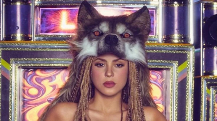 Шакіра поділилася зворушливим фото зі своєю мамою-вовчицею