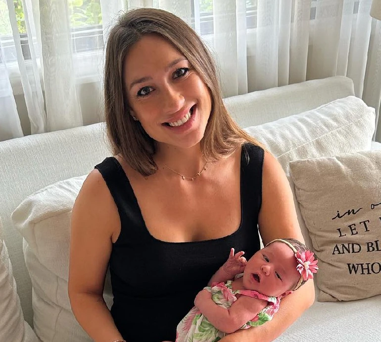 Шульгіна в лосинах і топі попрощалася з жирком у спортзалі