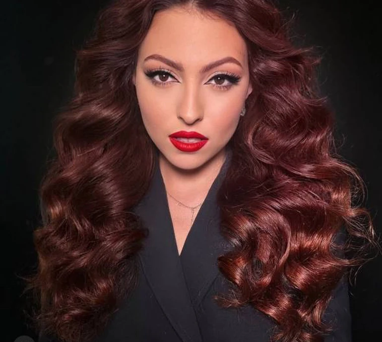 Без меблів і багато срачу: донька Полякової показала, куди вони з чоловіком з'їхали від його батьків