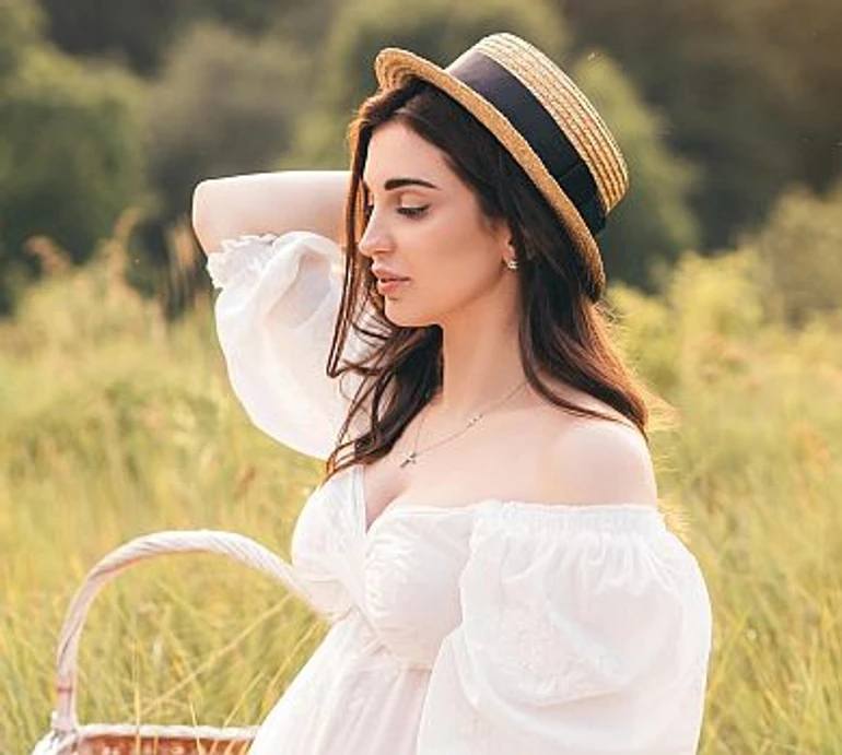 Серпень, що змінив життя: депутатка Коваль уперше показалася вагітною в обіймах Железняка. ФОТО