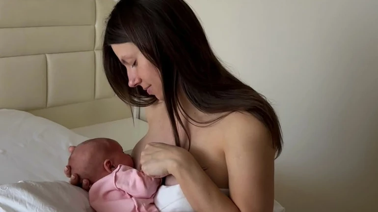 Була страшенно налякана: Бех через місяць після народження доньки розповіла про складні пологи