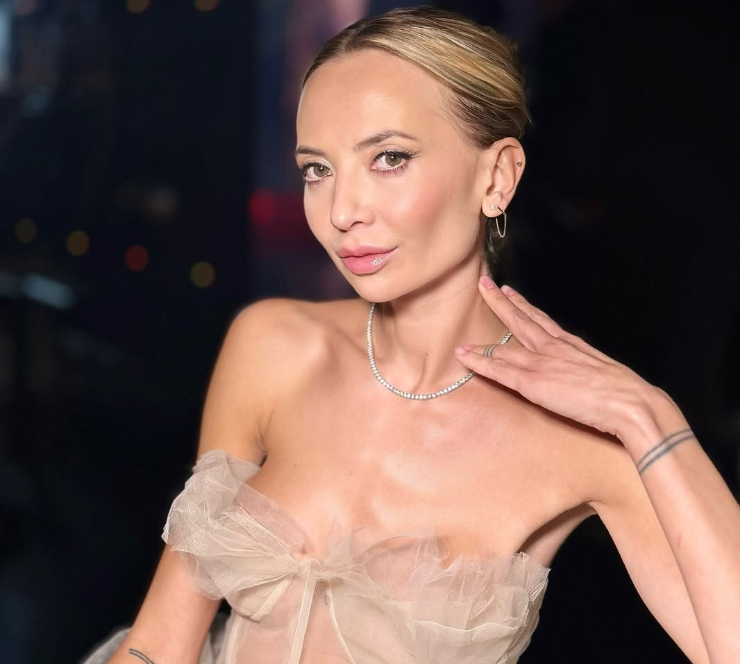 Захоплююся, ціную, кайфую: Сопонару розповіла, за що любить жінок, і показалася в обіймах зіркової подруги