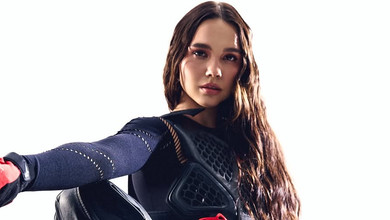 Татарінцева в обтислому латексі спокусливо повигиналася на байку і назвала головні висновки за 34 роки життя. Фото