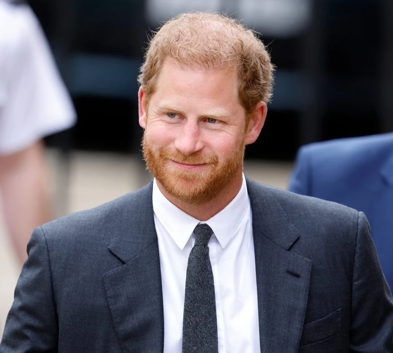 Союзників дедалі меншає: кузини Беатріс та Євгенія віддалилися від принца Гаррі - інсайдер