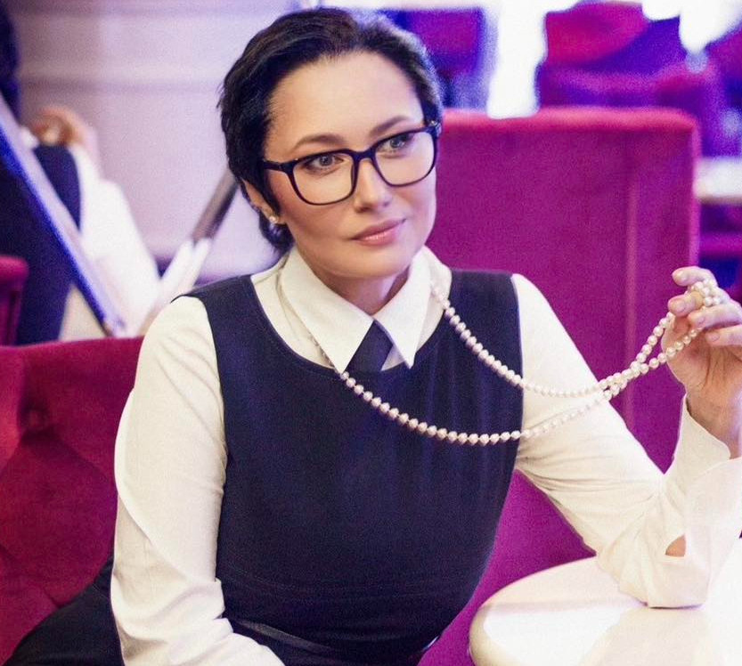 Немає ідеальних облич: 50-річна Мозгова показала рідкісне селфі без макіяжу