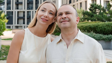 Дід і внучка: Репяхова покепкувала з хейтерських коментарів, осідлавши байк Павліка