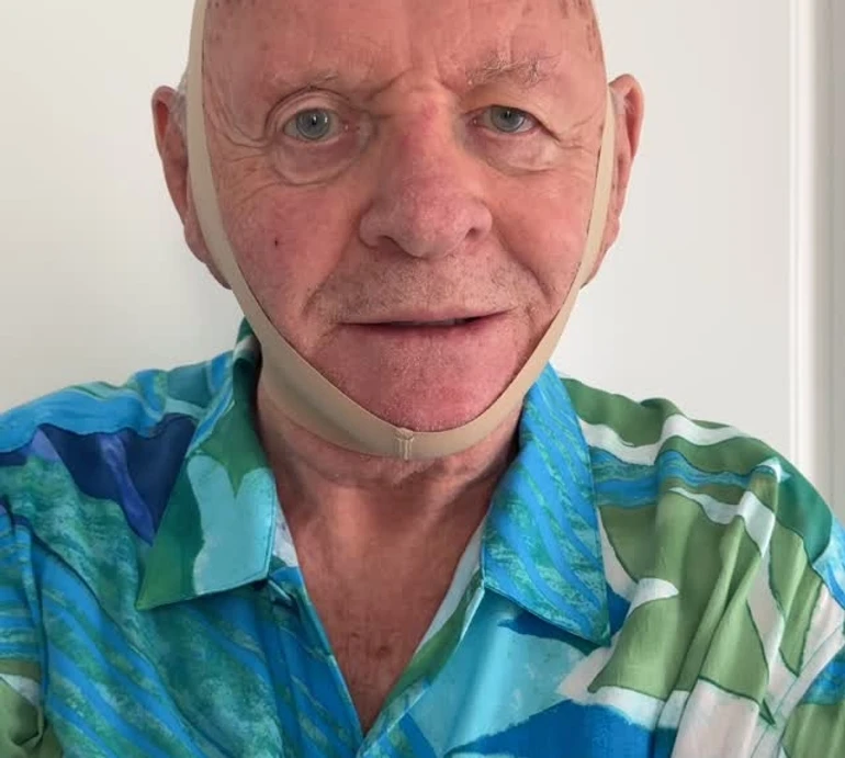 Привіт, Кім: 87-річний Ентоні Хопкінс у продукті від бренду Кардашян потролив її відсилкою до Мовчання ягнят. Відео