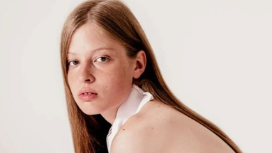 20-річна трансгендерна донька Ілона Маска ефектно дебютувала на Тижні моди у Нью-Йорку