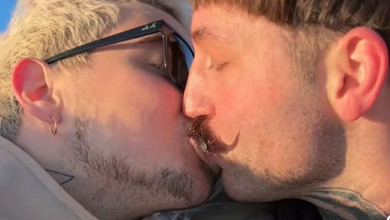 У нас поповнення: Melovin показав, кого наречений подарував йому на Різдво