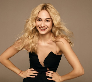 Цимбалару в маленькому бікіні зустріла найкращий ранок у своєму житті. Фото