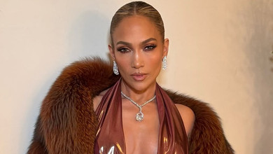 Лопес романтичною поведінкою під час зйомок підігріла чутки про роман із колегою