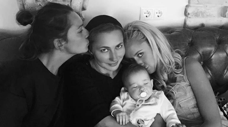 Горда бути твоєю мамою: Мозгова зворушливо привітала свою дочку від Пономарьова з 28-річчям