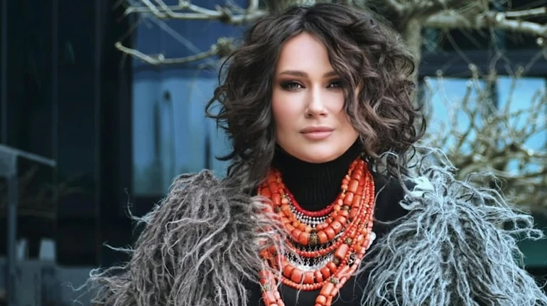 Не дивлячись на песимістичні прогнози: Мозгова привітала Аксельрода з 20-ю річницею і показала фото на початку стосунків