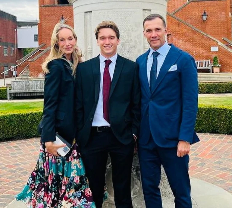 Страшенно сумую: дружина Шевченка привітала з днем народження їхнього старшого сина. ФОТО