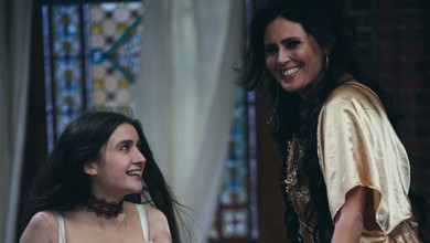 Jerry Heil із солісткою Within Temptation уявили себе сиренами у старовинному соборі Нідерландів. Відео