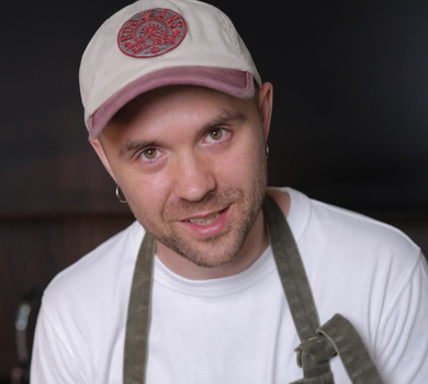 Моє перше кохання: Кацурін показав, як приготувати вінтажну міні-піцу з 90-х. Відео