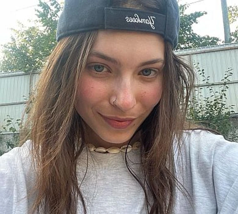 Час змін: донька Кравець похвалилася новою зачіскою. ФОТО