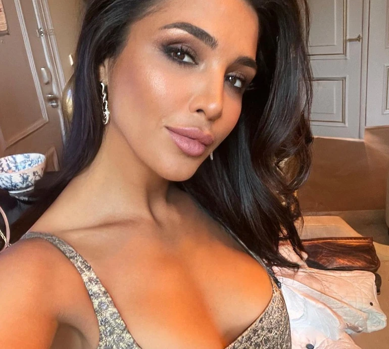 Намагаюсь не мучити себе думками: Дімопулос зізналася, чи бачить своє майбутнє в Україні, та поспівчувала росіянам через теракт